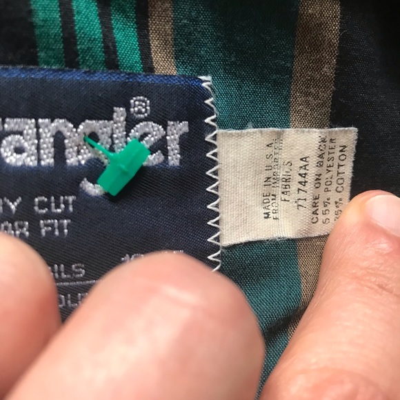 Vintage Wrangler cowboy button down - Picture 3 of 4